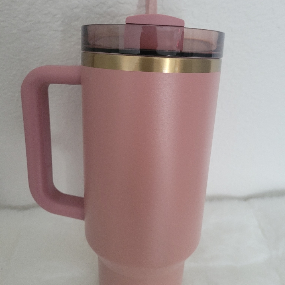 Stanley Rose Tumbler with Handle and Straw - Picture 2 of 5